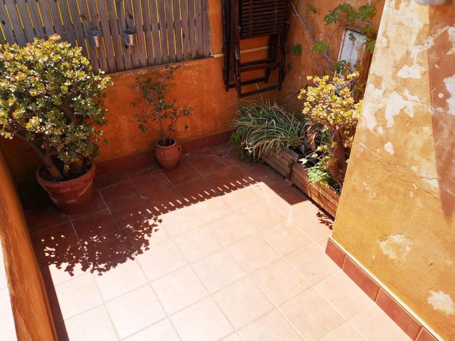 Appartement A In *